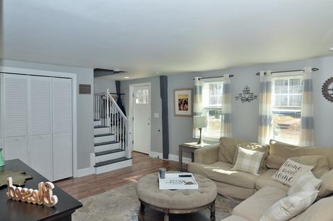 8 Pentucket Ave, Georgetown, MA 01833 photo 6