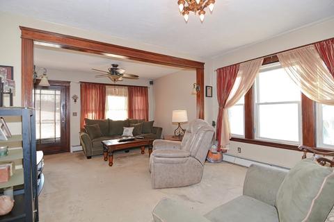 16 Creston St, Worcester, MA 01604 photo 9