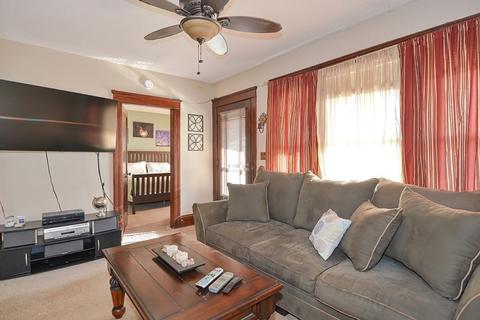 16 Creston St, Worcester, MA 01604 photo 6