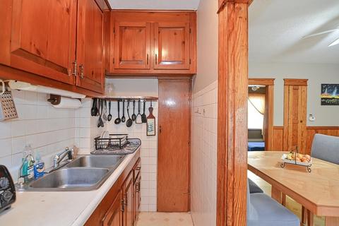 16 Creston St, Worcester, MA 01604 photo 11