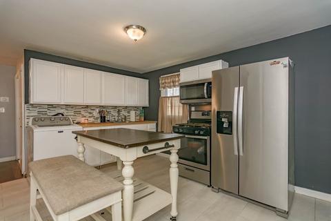 41 Davis Rd, Methuen, MA 01844 photo 8