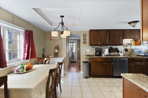 41 Arlington St, Everett, MA 02149 photo 8