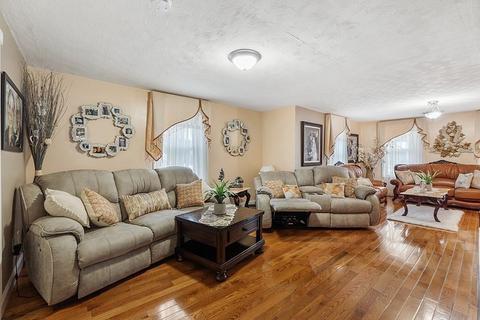 48 Trowbridge Circuit, Worcester, MA 01603 photo 8