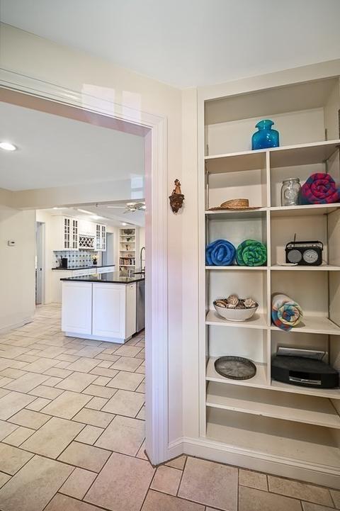 6 Grove St, Beverly, MA 01915 photo 10