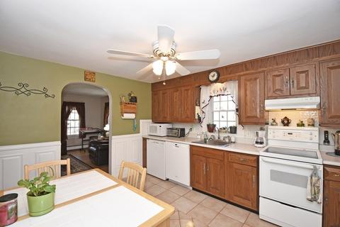 182 Hamilton St, Worcester, MA 01604 photo 9
