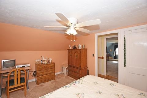 182 Hamilton St, Worcester, MA 01604 photo 21
