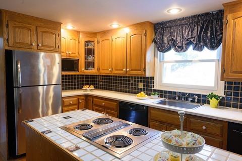 10 Breton Dr, Canton, MA 02021 photo 7