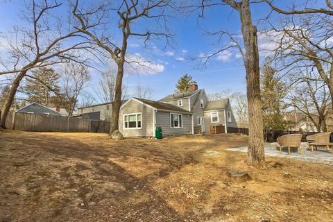 4 W Hill Cir, Reading, MA 01867 photo 4