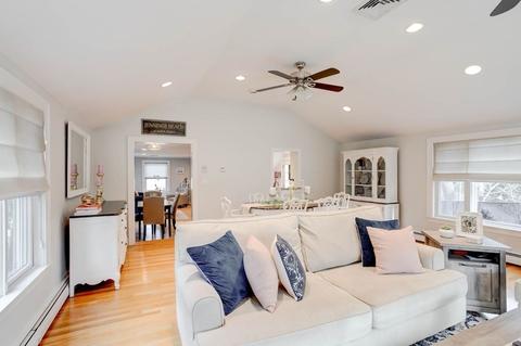 4 W Hill Cir, Reading, MA 01867 photo 13