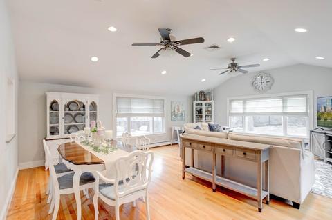 4 W Hill Cir, Reading, MA 01867 photo 14