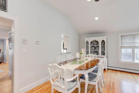4 W Hill Cir, Reading, MA 01867 photo 16