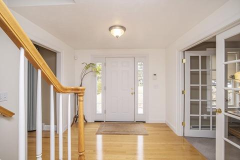 5 Crystal Dr, Berkley, MA 02779 photo 2