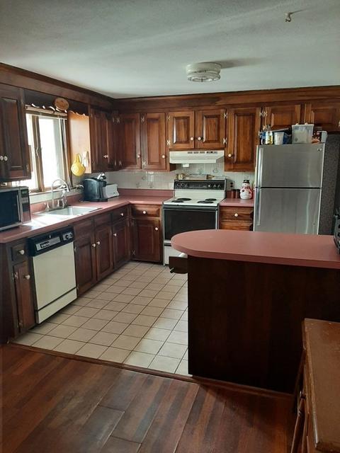 33 Pond St, Georgetown, MA 01833 photo 10