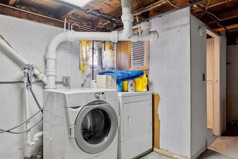 21 Markham Cir, Ayer, MA 01432 photo 16