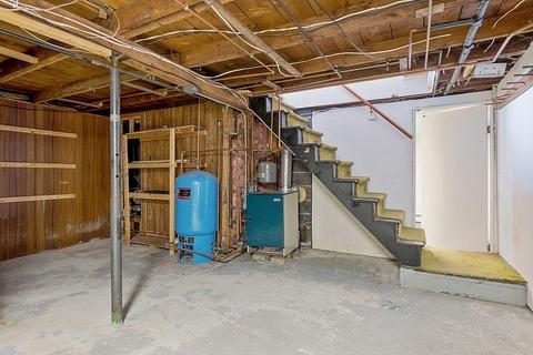 21 Markham Cir, Ayer, MA 01432 photo 13
