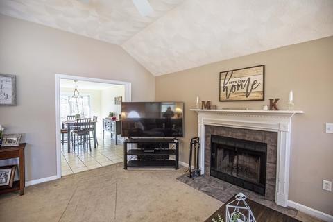 4 Old Mill Ln, Reading, MA 01867 photo 12