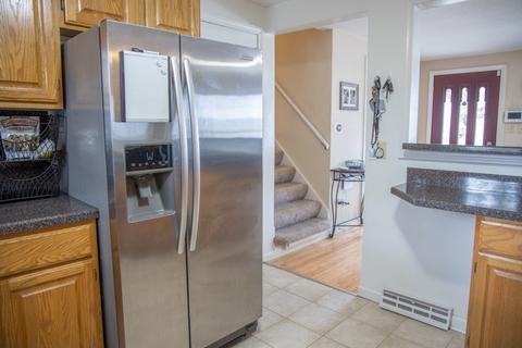 75 Deepfield Rd, Springfield, MA 01118 photo 10