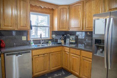 75 Deepfield Rd, Springfield, MA 01118 photo 11