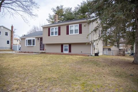75 Deepfield Rd, Springfield, MA 01118 photo 2