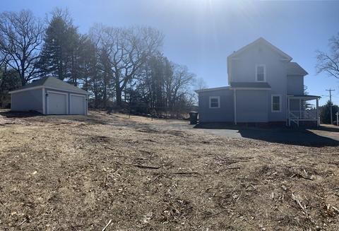 41 Pine St, Ware, MA 01082 photo 3