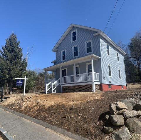 41 Pine St, Ware, MA 01082 photo 1