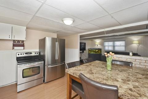 98 Kenberma Rd, Worcester, MA 01604 photo 7