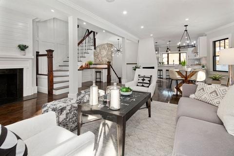 24 Winslow Rd, Brookline, MA 02446 photo 3