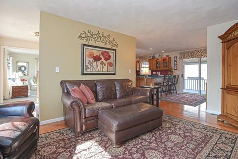 12 Josiah Dr, Upton, MA 01568 photo 8