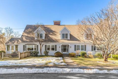 40 Edgewater Ln, Needham, MA 02492 photo 1