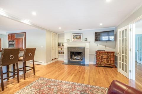 40 Edgewater Ln, Needham, MA 02492 photo 7
