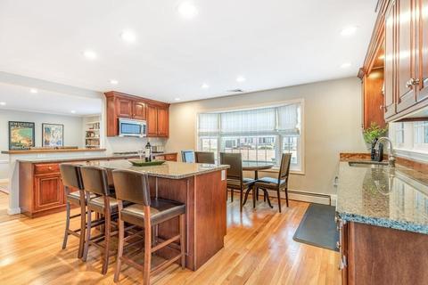 40 Edgewater Ln, Needham, MA 02492 photo 10
