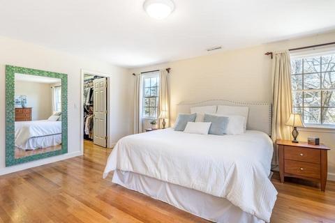 40 Edgewater Ln, Needham, MA 02492 photo 24