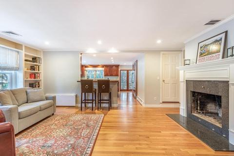 40 Edgewater Ln, Needham, MA 02492 photo 8