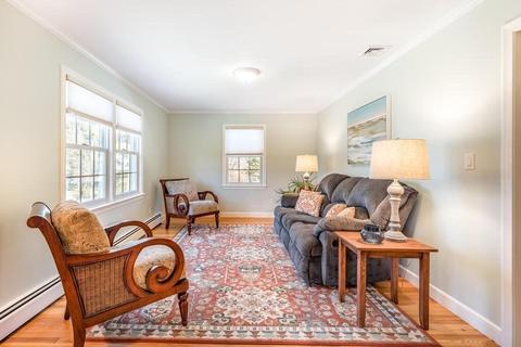 40 Edgewater Ln, Needham, MA 02492 photo 19