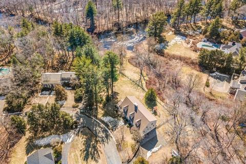 40 Edgewater Ln, Needham, MA 02492 photo 4