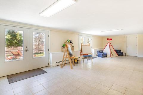40 Edgewater Ln, Needham, MA 02492 photo 33