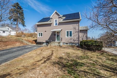 110 Clover St, Worcester, MA 01603 photo 2