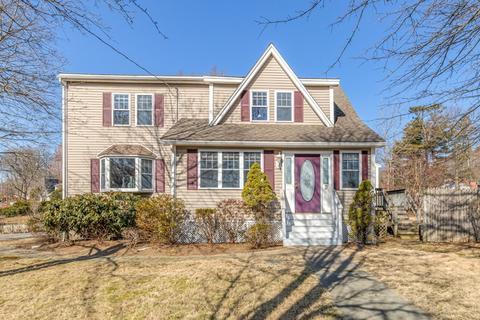 3 Willow St, Reading, MA 01867 photo 1