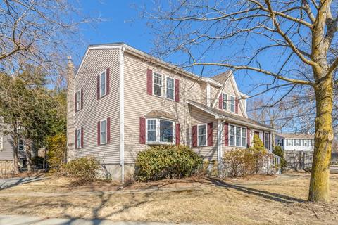 3 Willow St, Reading, MA 01867 photo 2
