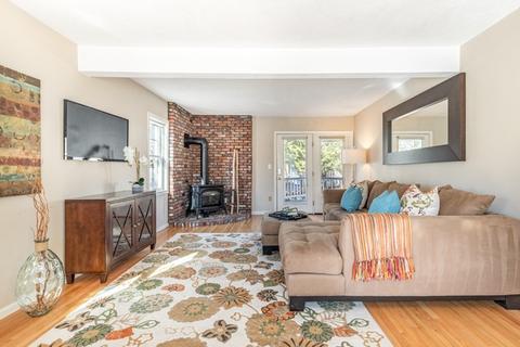3 Willow St, Reading, MA 01867 photo 11