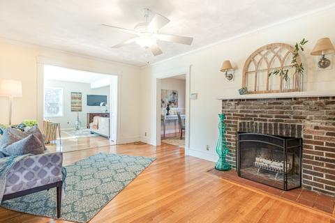 3 Willow St, Reading, MA 01867 photo 9