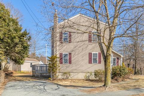 3 Willow St, Reading, MA 01867 photo 3