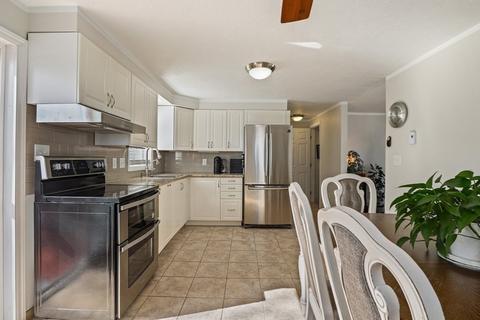 48 Fourth St, Worcester, MA 01602 photo 12