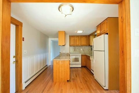 8 Forest St, Middleton, MA 01949 photo 3