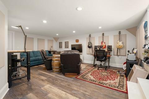 36 Melrose Ave, Needham, MA 02492 photo 25
