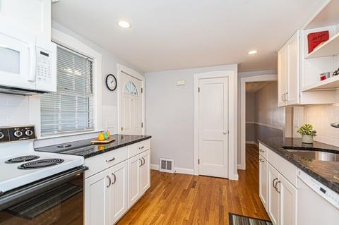 422 Lowell St, Reading, MA 01867 photo 12