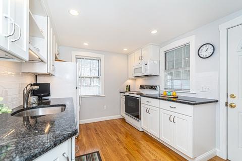 422 Lowell St, Reading, MA 01867 photo 11