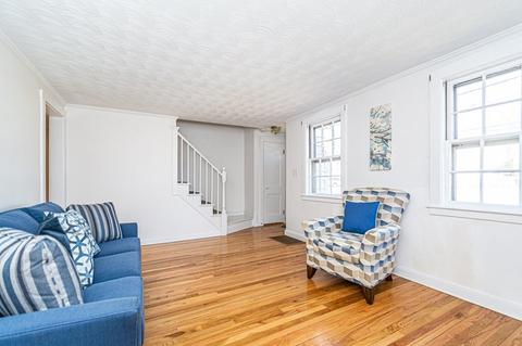 422 Lowell St, Reading, MA 01867 photo 6