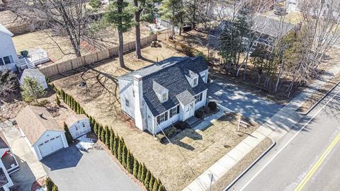 422 Lowell St, Reading, MA 01867 photo 32