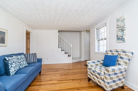 422 Lowell St, Reading, MA 01867 photo 5
